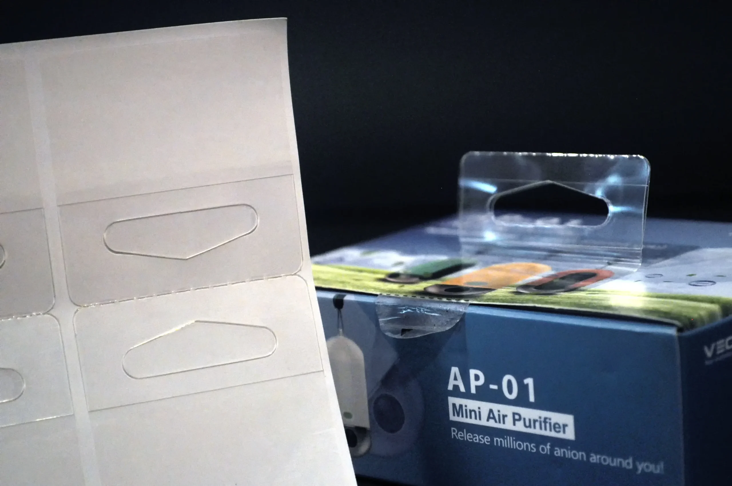 Self-Adhesive Delta Hang Tabs